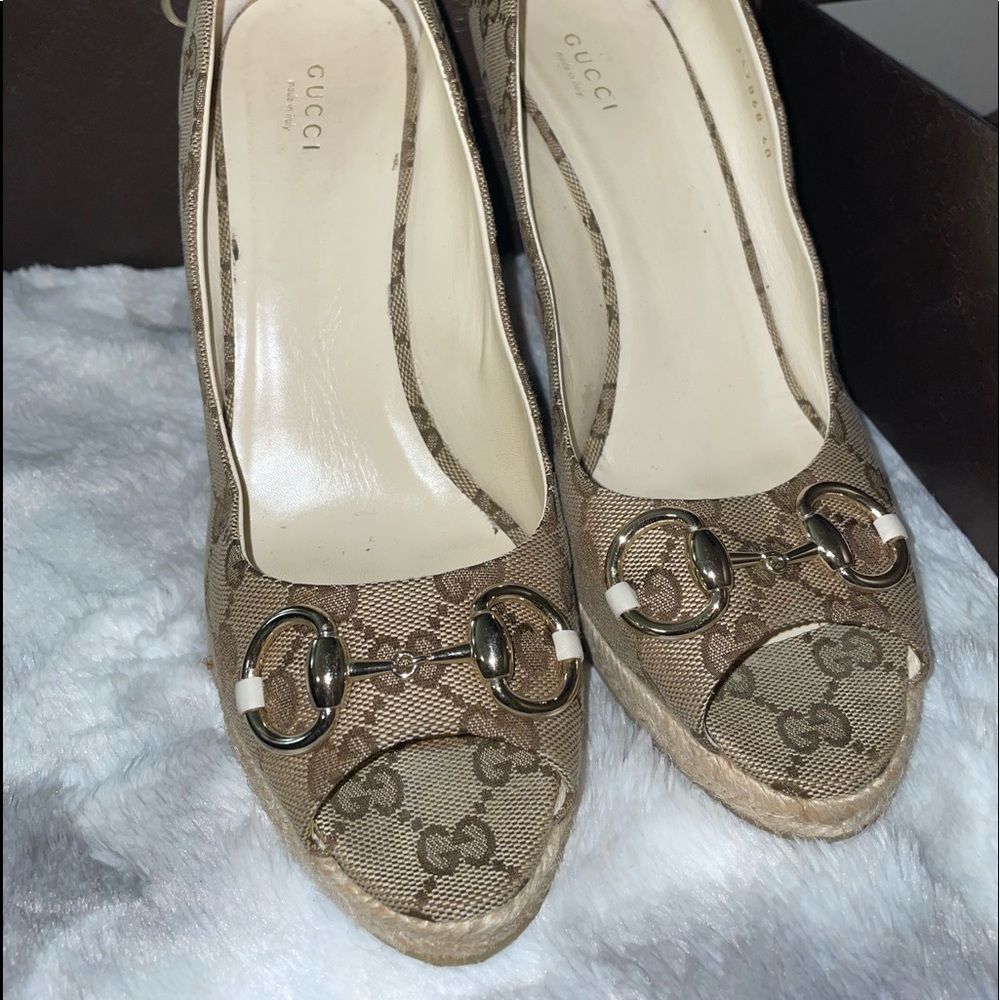 Shoes - Picture 2 of 4